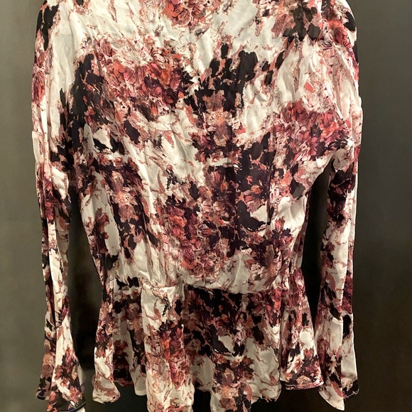 Iro Blouse - Picture 4 of 5